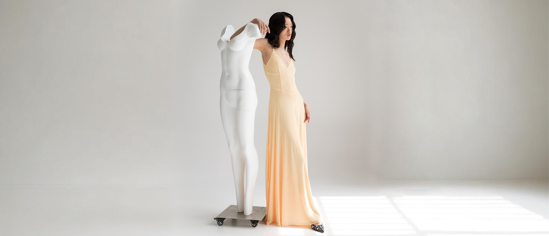 slider image slider_item_fJgTeB